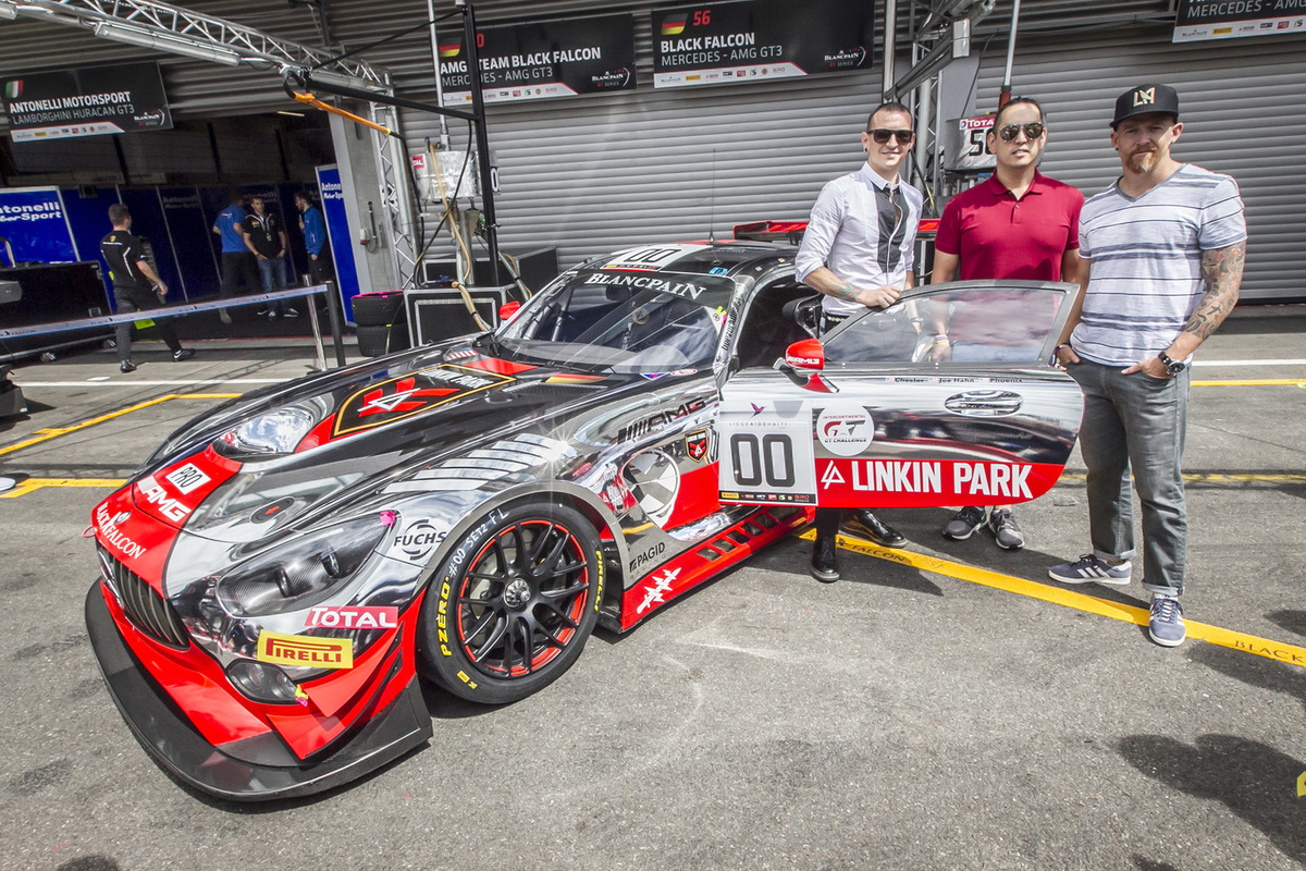 linkin-park-with-the-2016-mercedes-amg-gt3-they-helped-design-2016-spa-24-hours_100559617_h.jpg