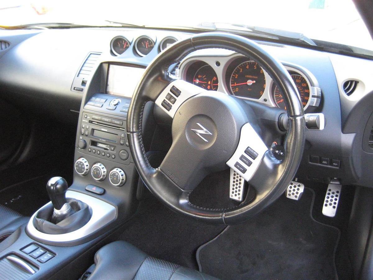 nissan-350z-S2982031-8.thumb.jpg.4248bad7a31f01d149bba8724aeea455.jpg