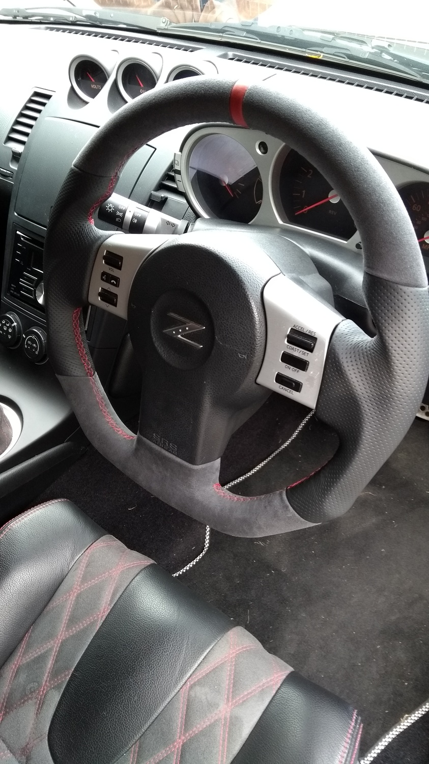 My New Steering Wheel From Royal Interior 350z 370z Uk