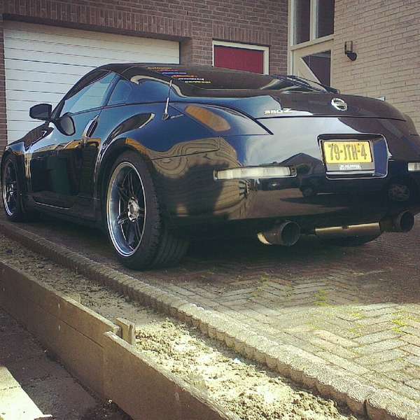 My nissan 350z 03