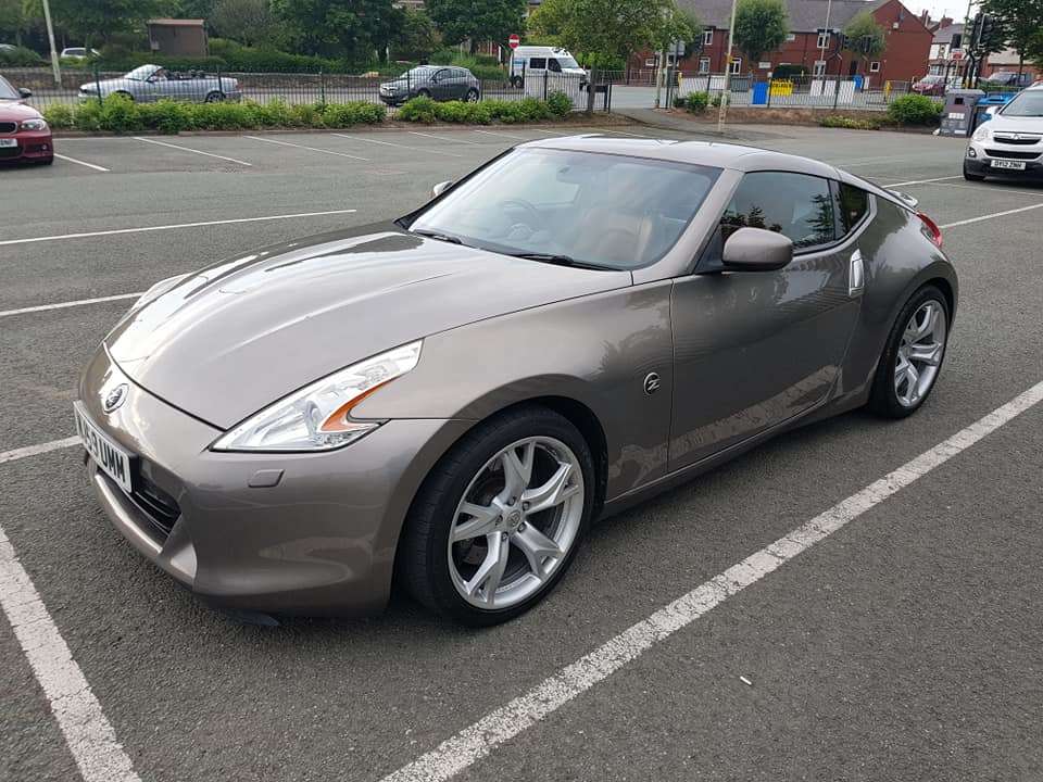 370z.jpg.4bf5951de88addb3c3f5392e65fcc139.jpg