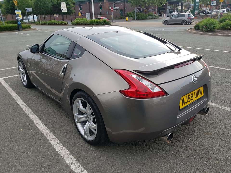 370z_rear.jpg.01ba1390bb86931f7f6e9e5abc4ade8f.jpg