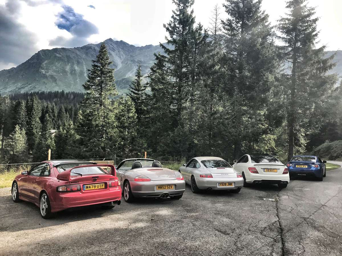 Cars_Swiss_Mountains.jpg.c417efa34b54452094060665f1496eee.jpg