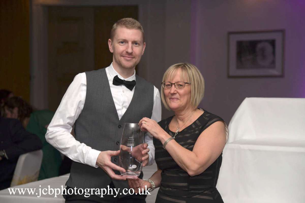 1160497493_harewoodawards.jpg.2502051c28d617b6241142ffe488ba1c.jpg