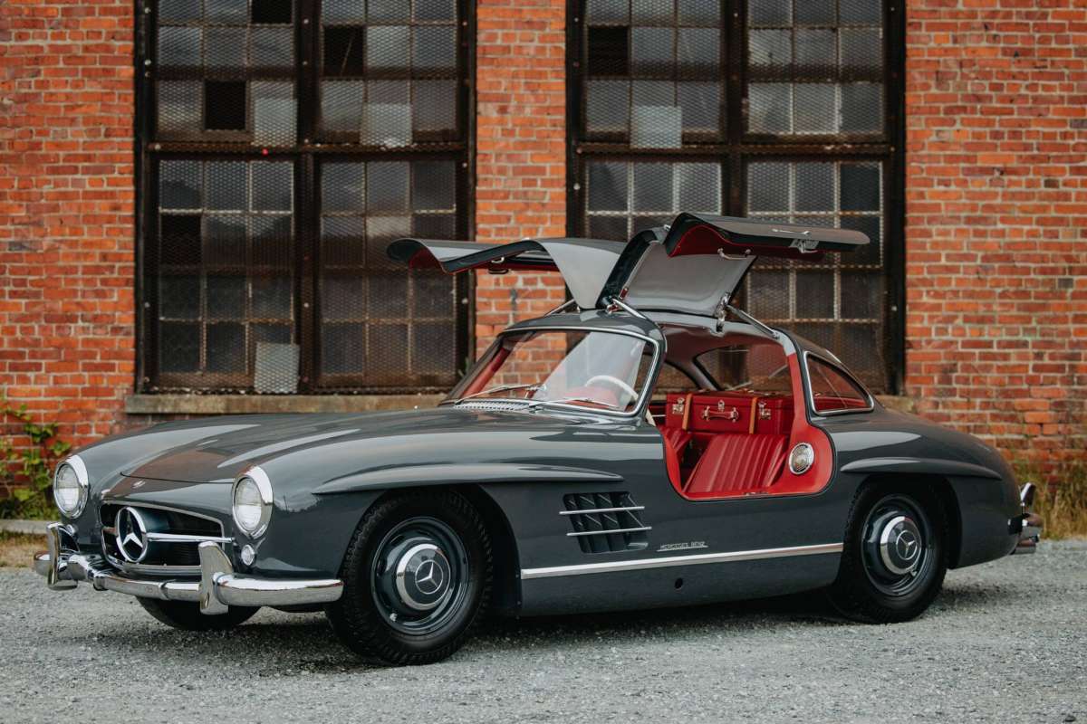 1955-Mercedes-Benz-300SL-Gullwing-1.jpg.b5b85a24bd4f28aa37e57d1968d21f82.jpg