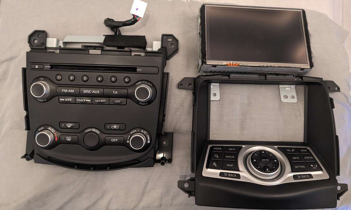 Full Navigation system/head unit 2015 model 370z Parts For Sale